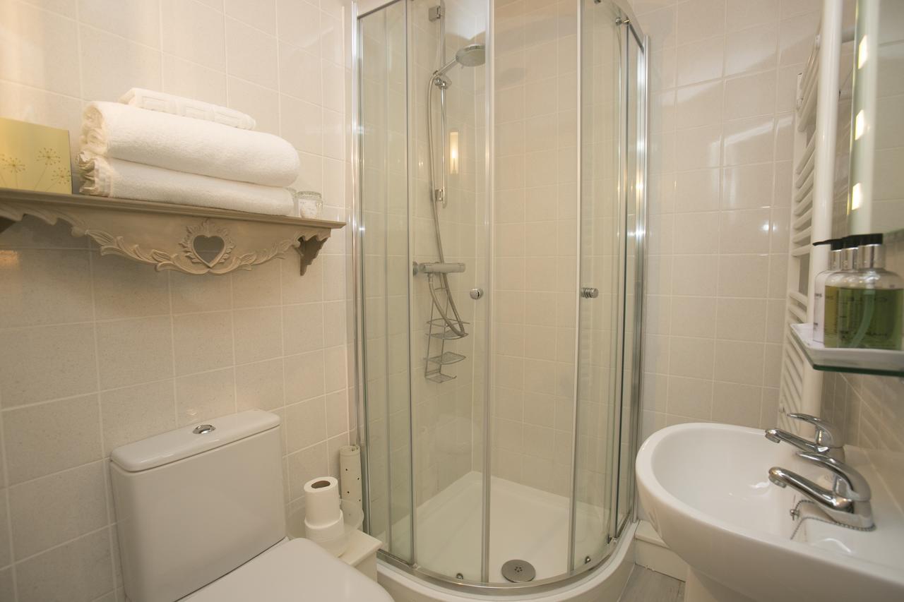 دورتشستر Tudor Cottage B&B Frampton المظهر الخارجي الصورة